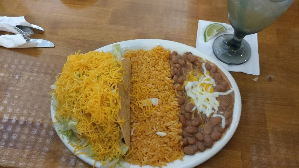 Frijoles Mexican Restaurant & Cantina | restaurant | 652 E 6th St # A, Beaumont, CA 92223, USA | 9518455200 OR +1 951-845-5200