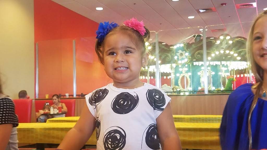 Peter Piper Pizza | meal takeaway | 3741 W Ina Rd, Tucson, AZ 85741, USA | 5207441111 OR +1 520-744-1111