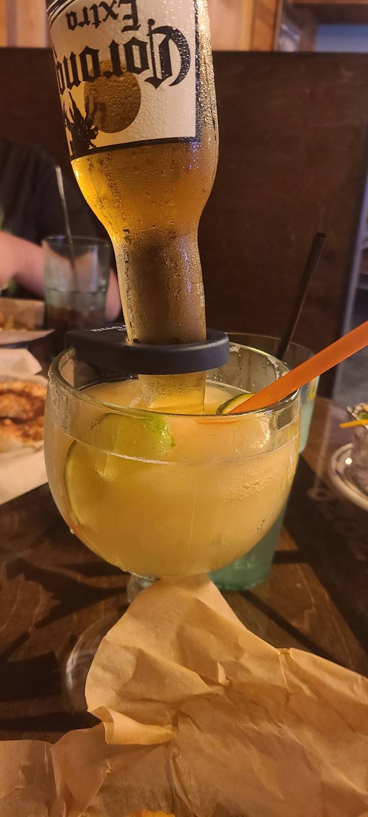 Burdogz Bar & Grill | restaurant | 1209 E Airline Rd, Victoria, TX 77901, USA | 3615797364 OR +1 361-579-7364