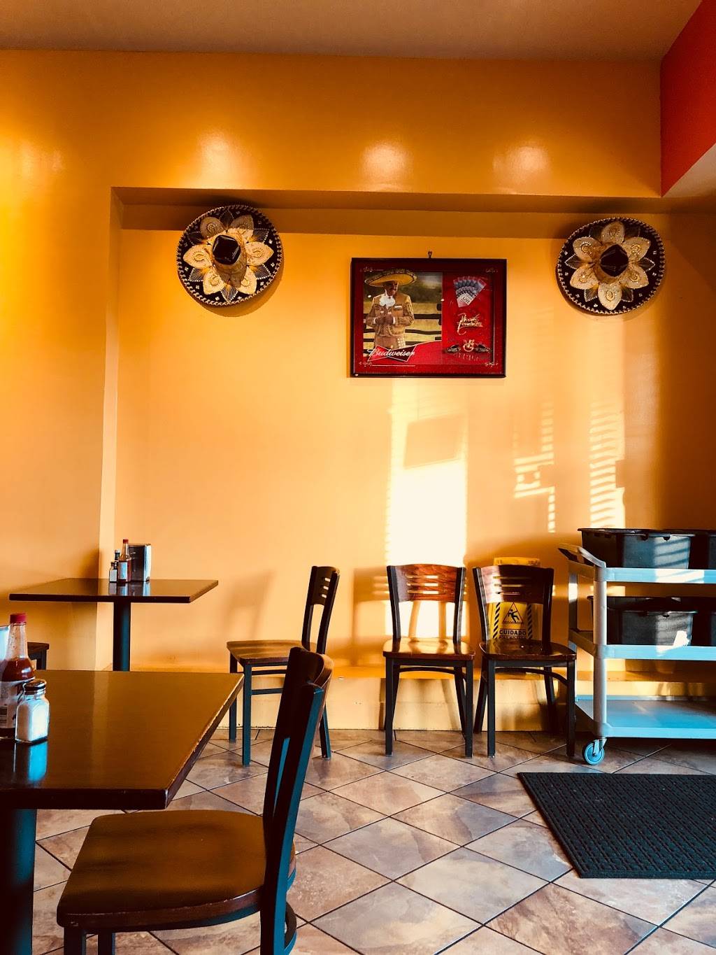 Taqueria Dos Charros | restaurant | 55 Cambon Dr, San Francisco, CA 94132, USA | 4153346075 OR +1 415-334-6075