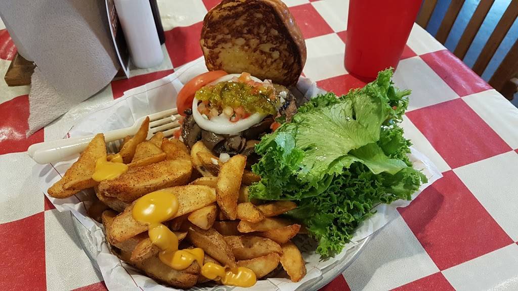 Fuddruckers | restaurant | 5614 Bay St #232, Emeryville, CA 94608, USA | 5106555902 OR +1 510-655-5902