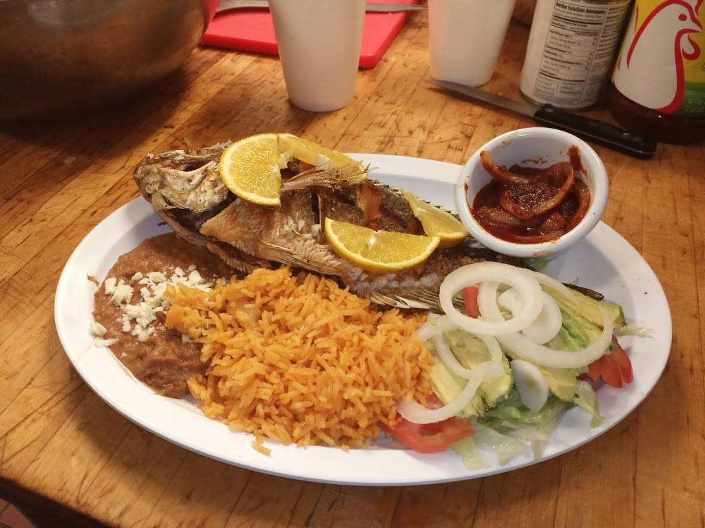 Antojitos Criollos | restaurant | 1701 S Alexander St #108, Plant City, FL 33566, USA | 8137565032 OR +1 813-756-5032