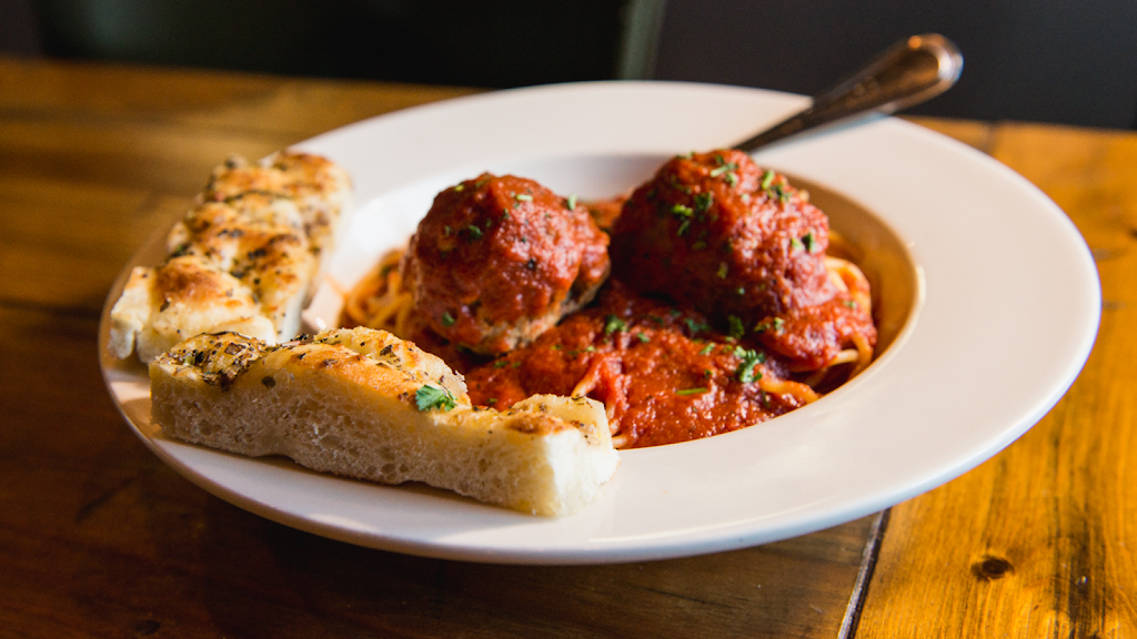 Gavinos Pizzeria & Italian Restaurant (Bearden) | meal delivery | 5211 Kingston Pike, Knoxville, TN 37919, USA | 8652005571 OR +1 865-200-5571