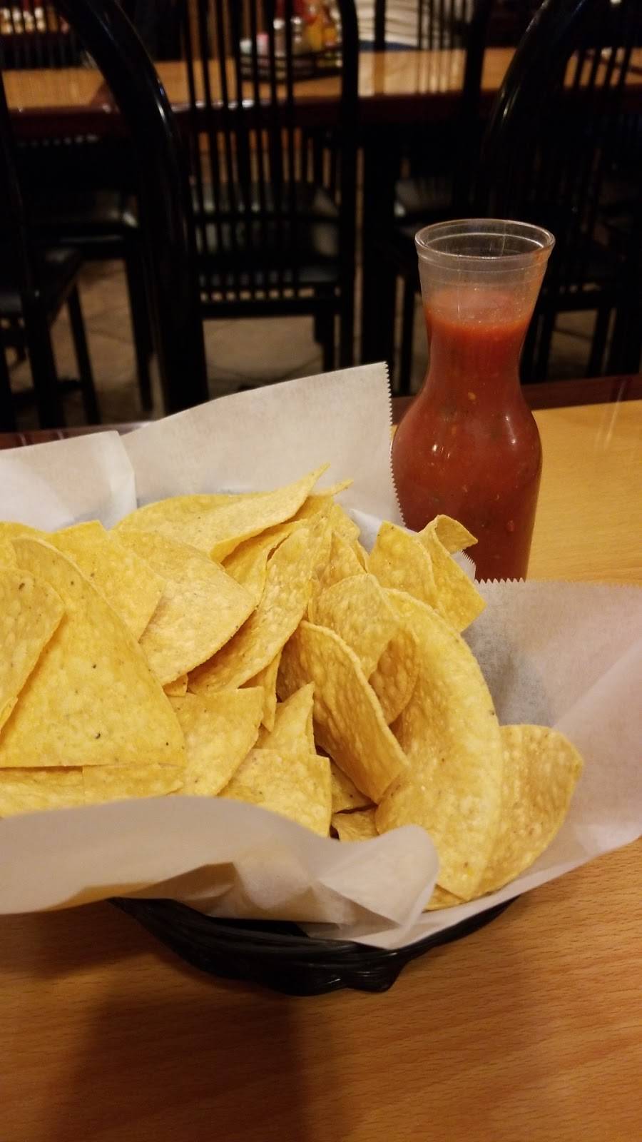 Lomas Del Sol | restaurant | 280 Springfield Rd, Hillsboro, IL 62049, USA | 2175323201 OR +1 217-532-3201