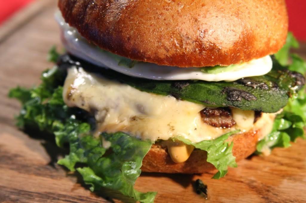 Roxannes | night club | 1115 E Wardlow Rd, Long Beach, CA 90807, USA | 5624264777 OR +1 562-426-4777