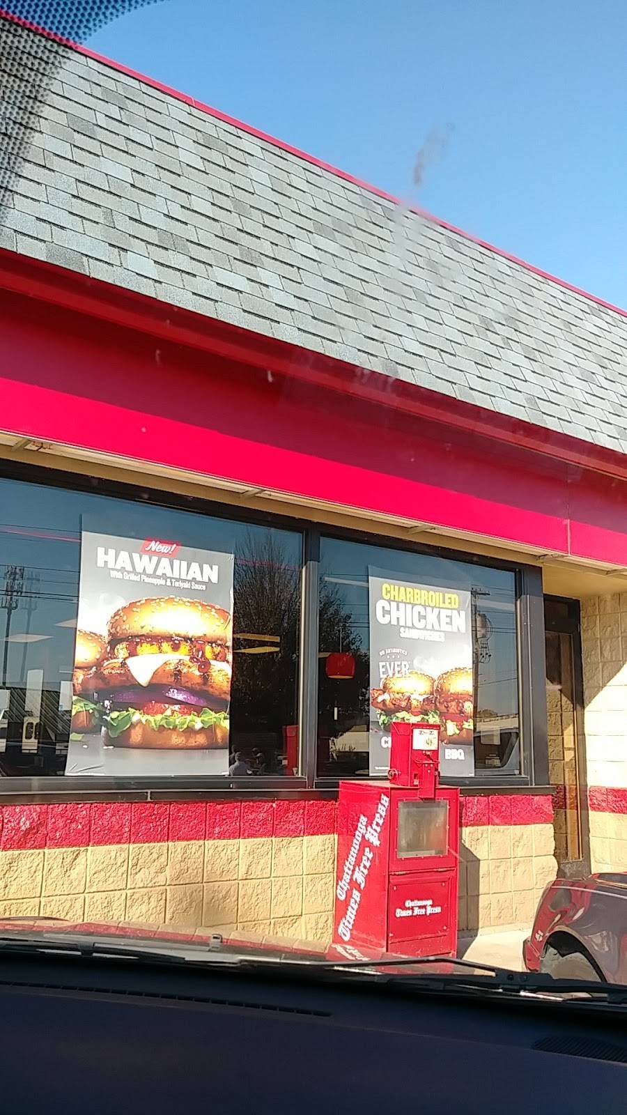 Hardees | restaurant | 6013 Shallowford Drive, Chattanooga, TN 37421, USA | 6154767521 OR +1 615-476-7521