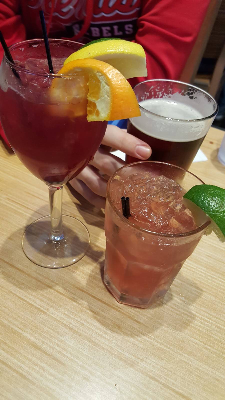 Buffalo Wild Wings | meal takeaway | 1705 N Jackson St, Tullahoma, TN 37388, USA | 9313932709 OR +1 931-393-2709