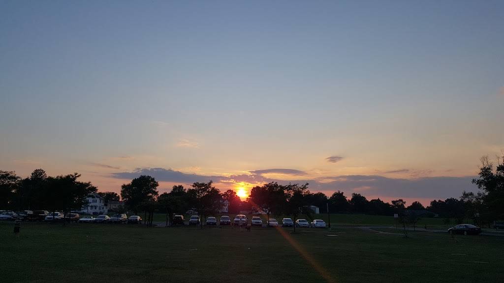 Subway Restaurants | restaurant | 19710-B Fisher Ave, Poolesville, MD 20837, USA | 3013494000 OR +1 301-349-4000