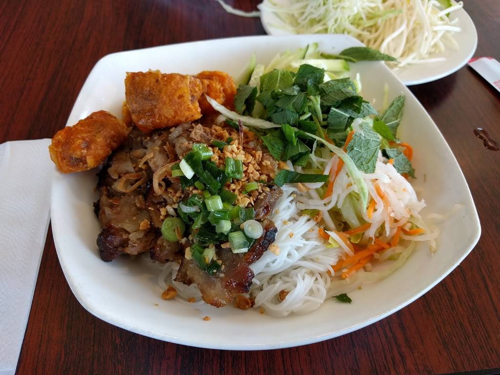 Bốn Mùa | Vietnamese Restaurant | restaurant | 6835 Stockton Blvd, Sacramento, CA 95823, USA | 9164274682 OR +1 916-427-4682