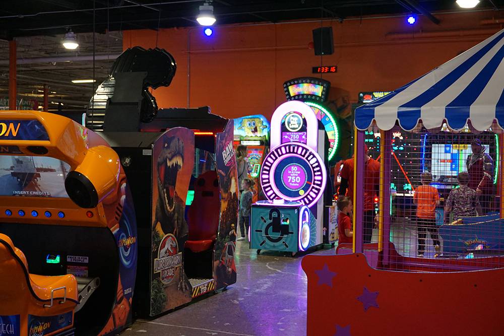 Legacy 925 | restaurant | 925 N Lapeer Rd, Oxford, MI 48371, USA | 2482928458 OR +1 248-292-8458