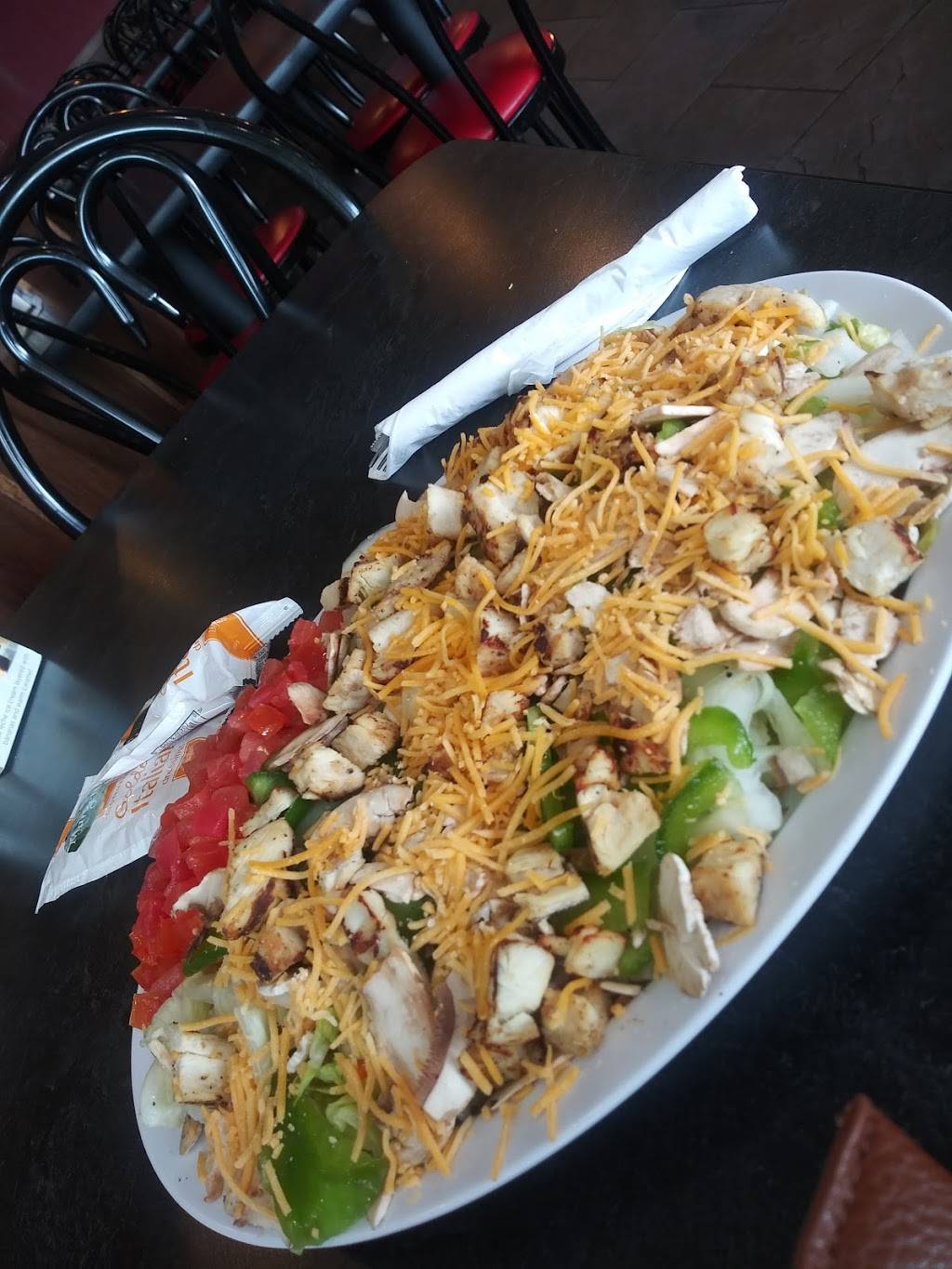 Bellacinos Pizza & Grinders | restaurant | 16001 Ford Rd #137, Dearborn, MI 48126, USA | 3139829000 OR +1 313-982-9000