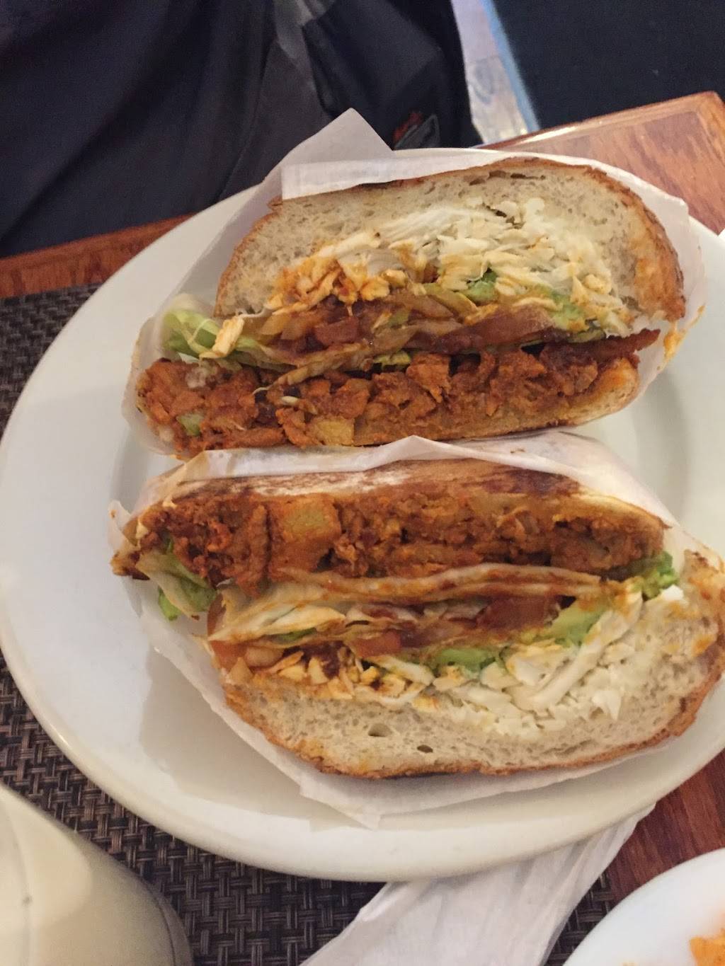 Queen of Tacos | restaurant | 9 E Mosholu Pkwy N, Bronx, NY 10467, USA | 7186521253 OR +1 718-652-1253