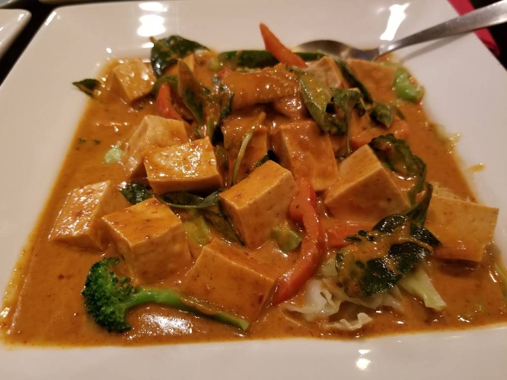 Tasty Thai | restaurant | 510 W Broadway Rd, Tempe, AZ 85282, USA | 4805579999 OR +1 480-557-9999