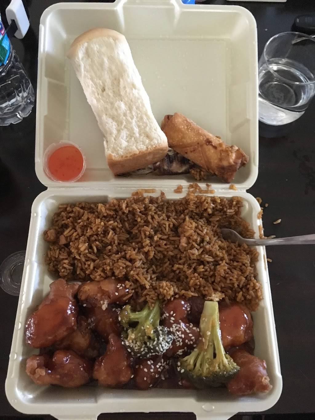 Muis Chinese Food Carry Out | restaurant | 845 W 14 Mile Rd, Clawson, MI 48017, USA | 2484353920 OR +1 248-435-3920