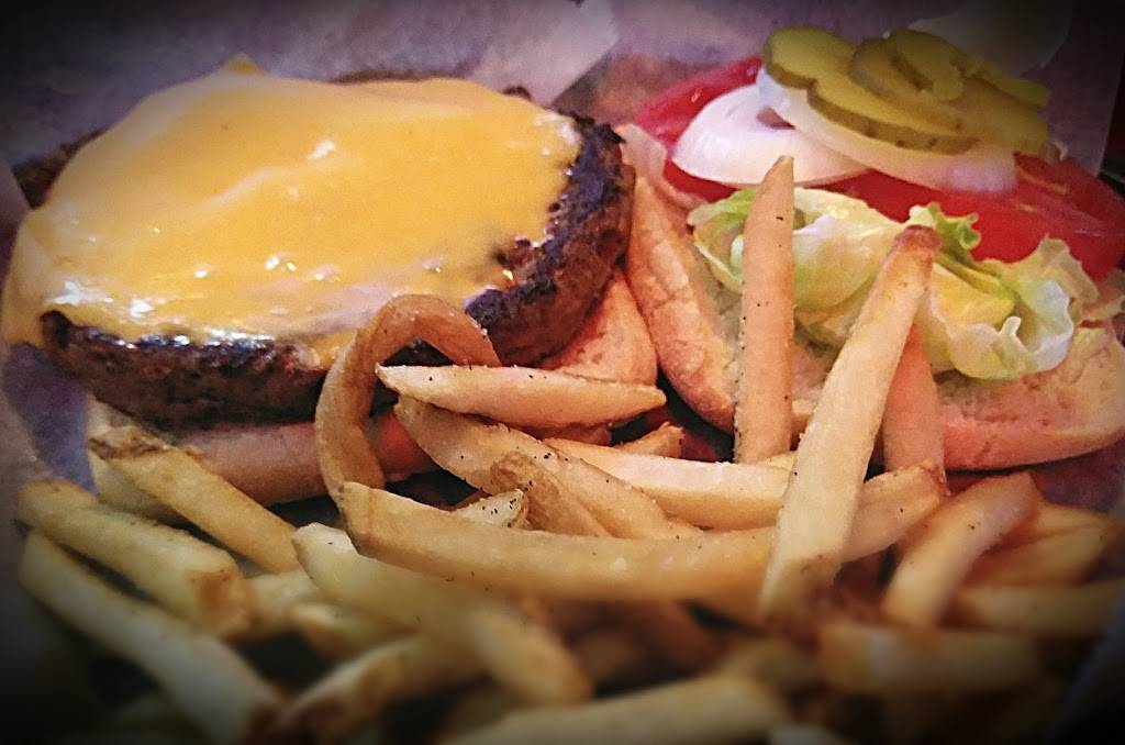 Lollygaggers | restaurant | 744 SE US Hwy 19, Crystal River, FL 34429, USA | 3527943888 OR +1 352-794-3888