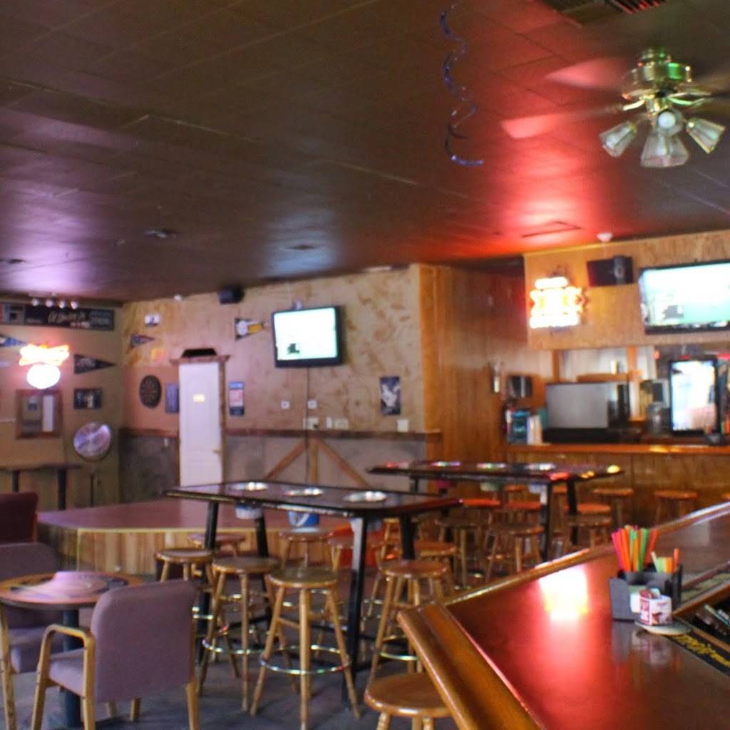 Christis Place | restaurant | 37275 Ave 12, Madera, CA 93636, USA | 5593954873 OR +1 559-395-4873