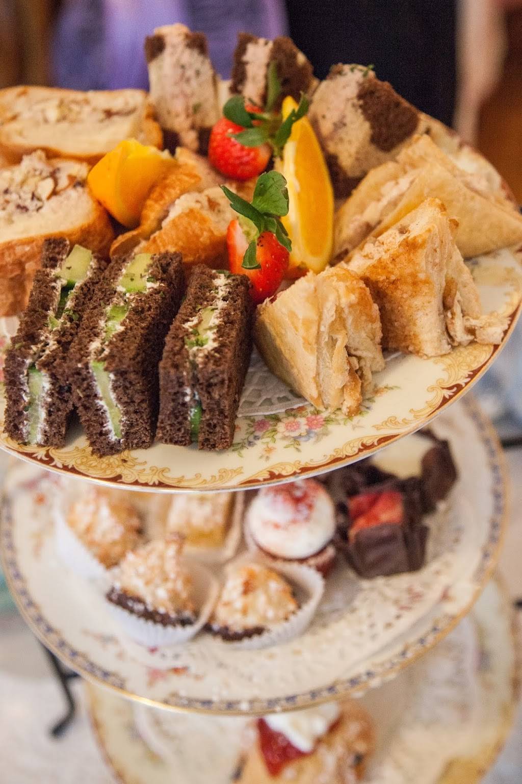 Nutty Duchess Tearoom | restaurant | 807-809 Haddon Ave, Collingswood, NJ 08108, USA | 6093153376 OR +1 609-315-3376