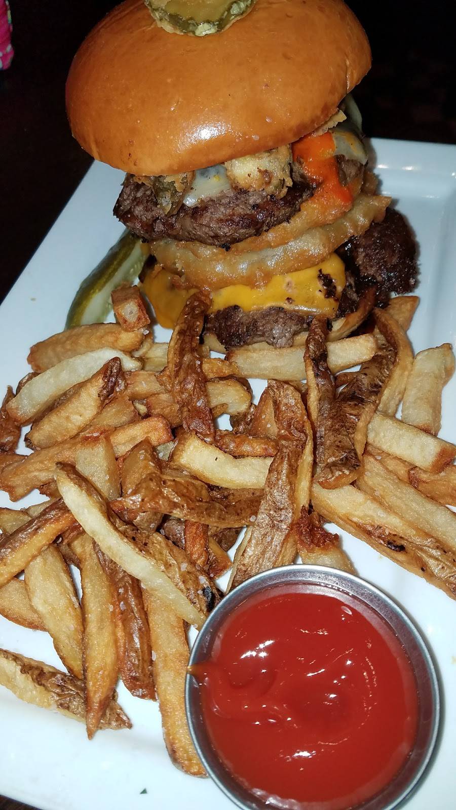 Rí Rá Irish Pub | restaurant | 1080 Peachtree St NE #1, Atlanta, GA 30309, USA | 4044771700 OR +1 404-477-1700