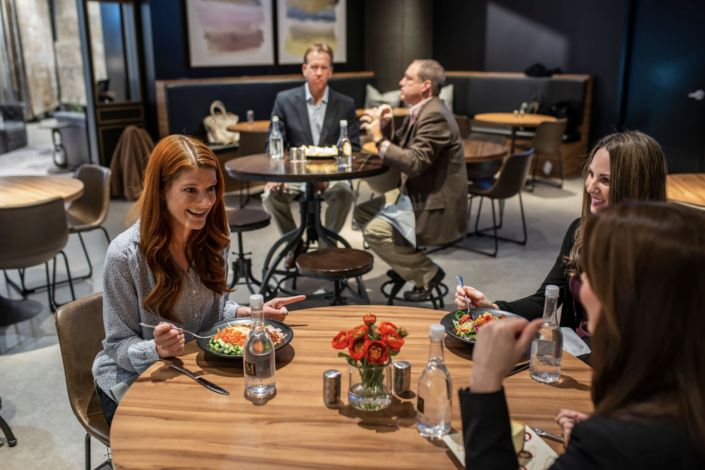 Thirty Four Bar & Bistro | restaurant | 3434 W Reno Ave, Oklahoma City, OK 73107, USA | 4059511417 OR +1 405-951-1417