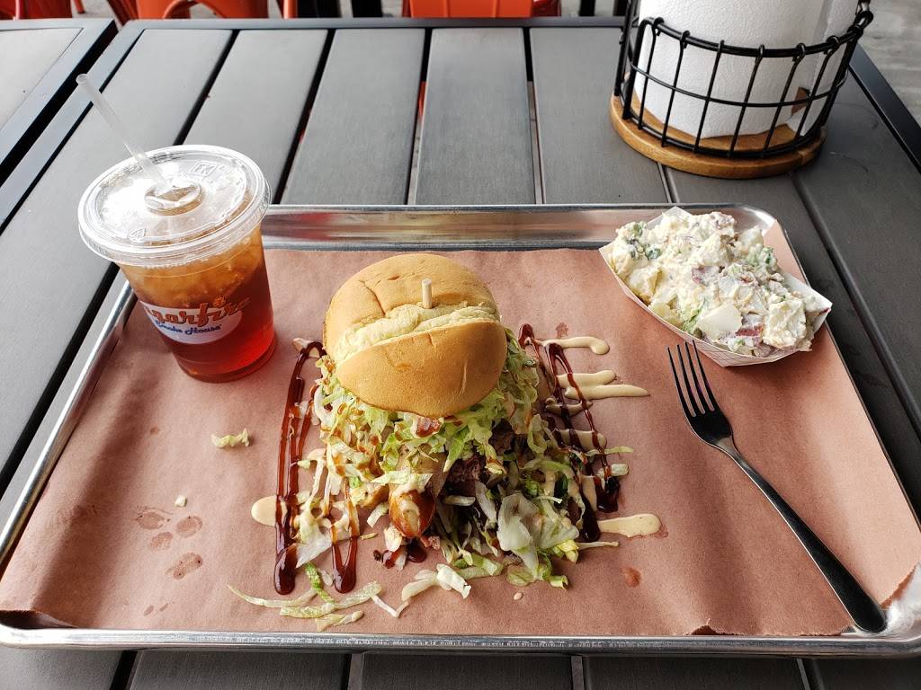 Sugarfire Smoke House | restaurant | 9039 US-42, Union, KY 41091, USA | 8593844100 OR +1 859-384-4100