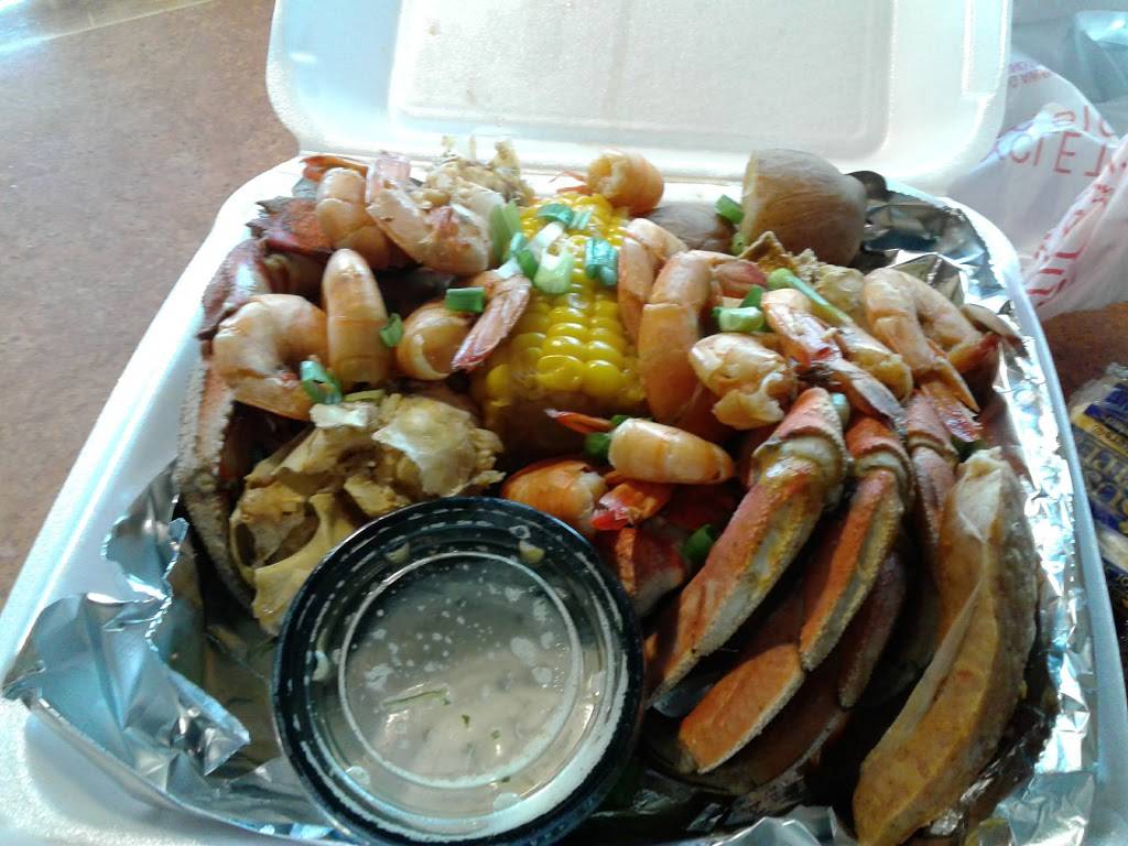 Rajun Cajun | restaurant | 916-924 MS-13, Columbia, MS 39429, USA | 6014449009 OR +1 601-444-9009