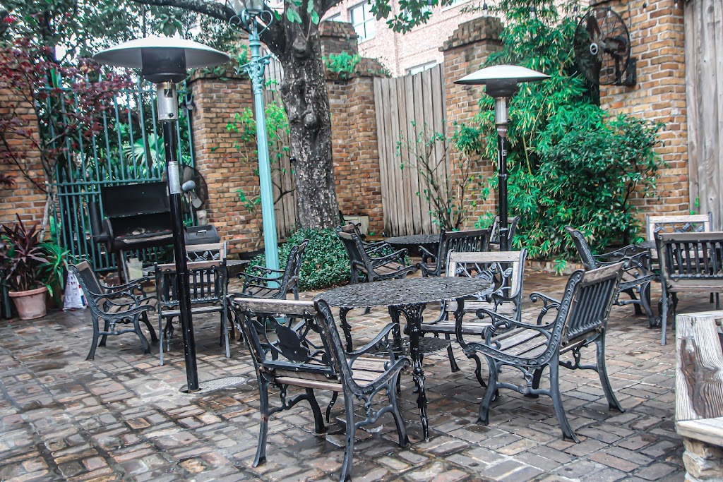 Seville Quarter | restaurant | 130 E Government St, Pensacola, FL 32502, USA | 8504346211 OR +1 850-434-6211