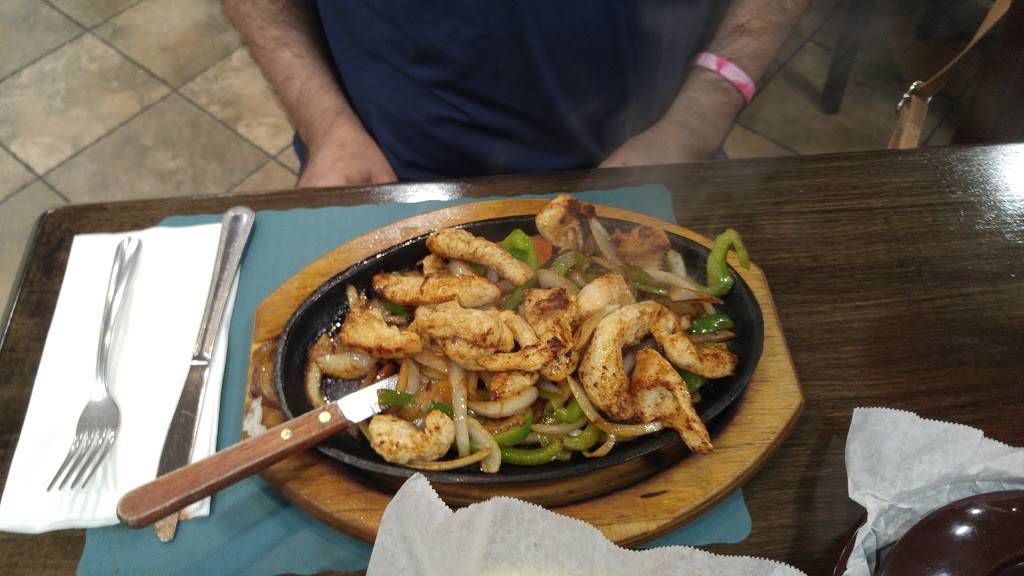 La Casa Garcia | restaurant | 531 W Chapman Ave, Anaheim, CA 92802, USA | 7147401108 OR +1 714-740-1108