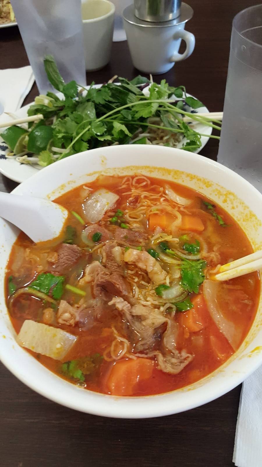 Saigon Restaurant | restaurant | 2006 S Calhoun St, Fort Wayne, IN 46802, USA | 2604568550 OR +1 260-456-8550