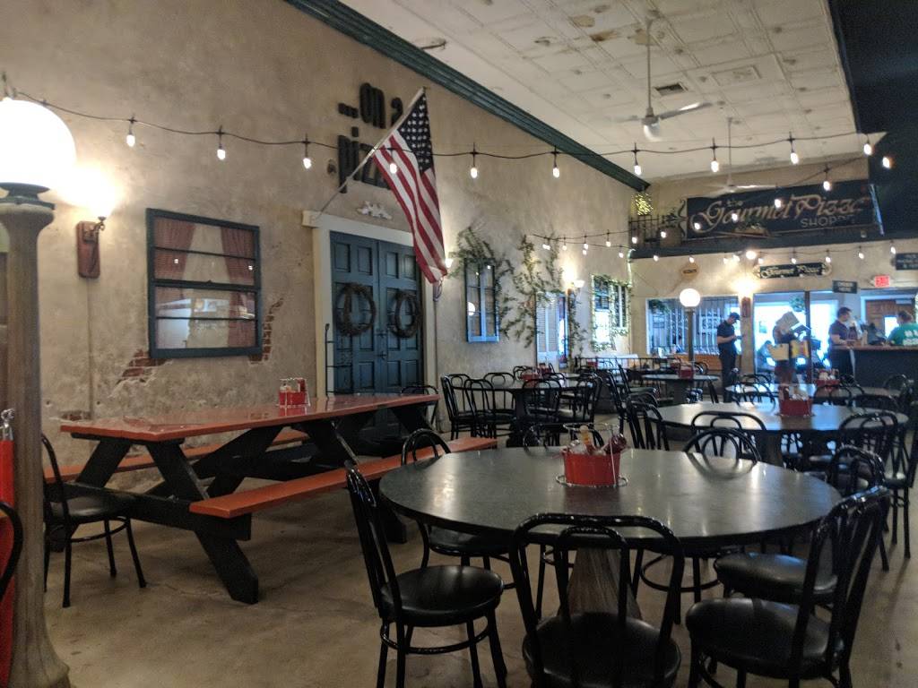 The Gourmet Pizza Shoppe | restaurant | 120 E State St, Redlands, CA 92373, USA | 9097923313 OR +1 909-792-3313