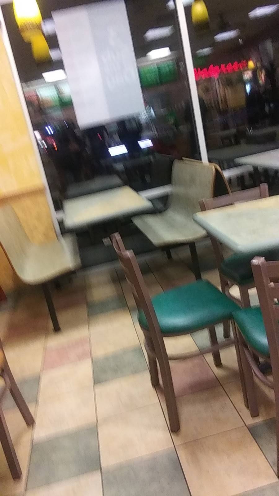 Subway | restaurant | 1733 30th St, Rock Island, IL 61201, USA | 3097861055 OR +1 309-786-1055