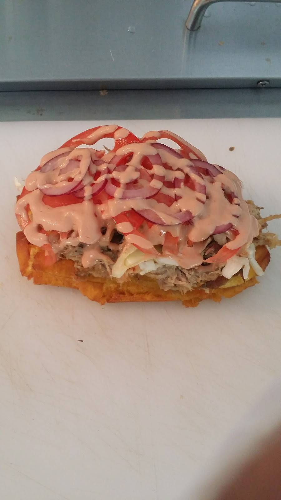 FrizTanga Cibao | restaurant | 145 Park Ave, Newark, NJ 07104, USA | 2019894508 OR +1 201-989-4508