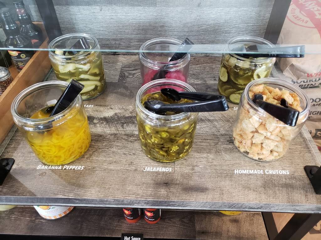 Schlotzskys | bakery | 11840 North Interstate Highway 35, Jarrell, TX 76537, USA | 5127462222 OR +1 512-746-2222