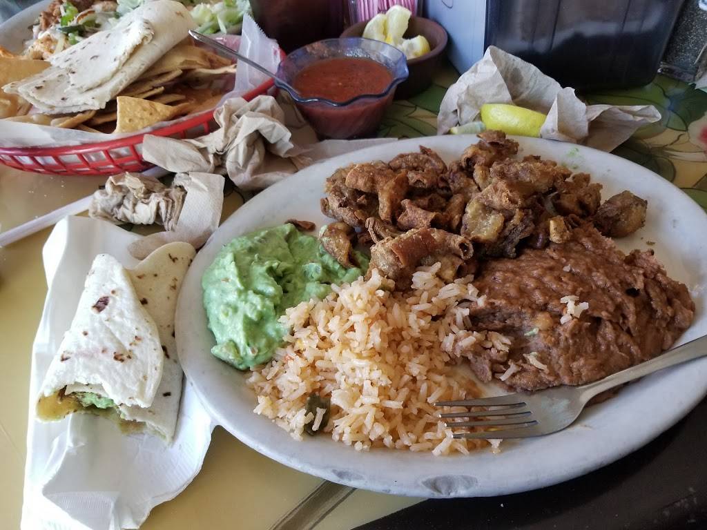 Santa Rosa Restaurant | restaurant | 2722 S Staples St, Corpus Christi, TX 78404, USA | 3618533388 OR +1 361-853-3388