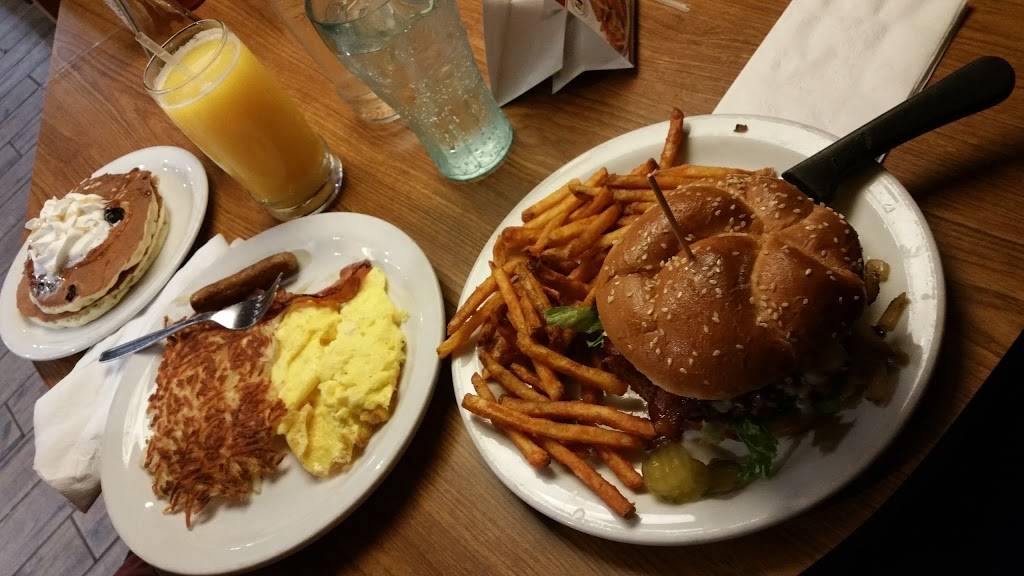 Dennys | restaurant | 2421 S Archibald Ave, Ontario, CA 91761, USA | 9099473103 OR +1 909-947-3103