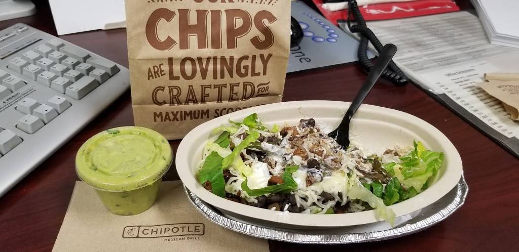 Chipotle Mexican Grill | restaurant | 2103 Clearwater Dr, Oak Brook, IL 60523, USA | 6302303076 OR +1 630-230-3076
