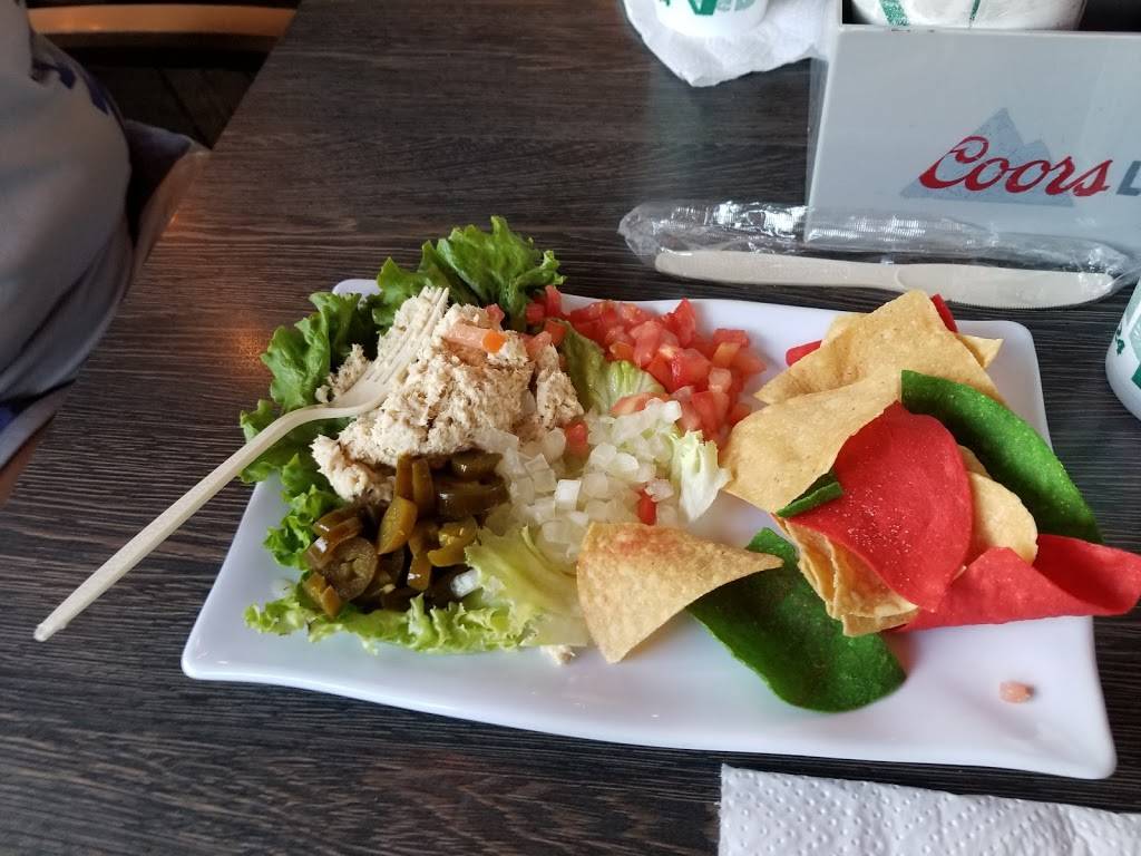 Scottys Tiky Bar | restaurant | 920 E Del Monte Ave, Clewiston, FL 33440, USA | 8639833151 OR +1 863-983-3151