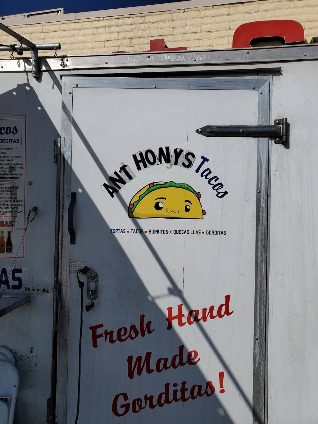 Anthonys Tacos | restaurant | 2405 Candelaria Rd NE, Albuquerque, NM 87107, USA | 5055694736 OR +1 505-569-4736