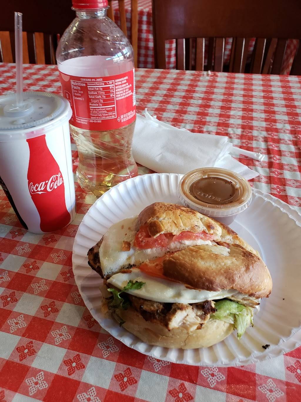 Angelinas | restaurant | 33 Atlantic Ave, Lynbrook, NY 11563, USA | 5168723477 OR +1 516-872-3477