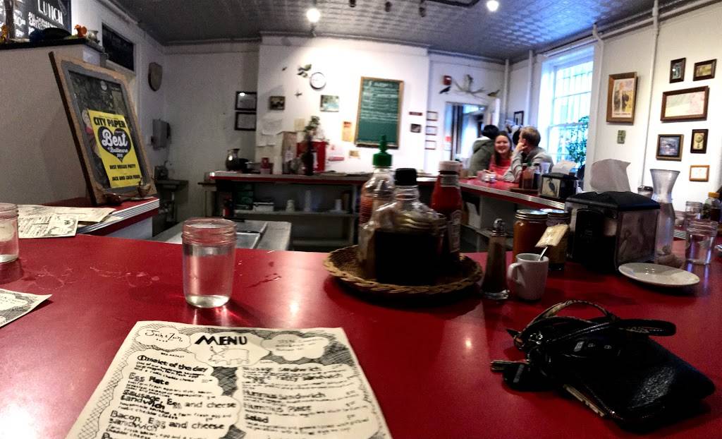 Jack and Zach Food | restaurant | 333 N Charles St, Baltimore, MD 21201, USA | 4434357647 OR +1 443-435-7647