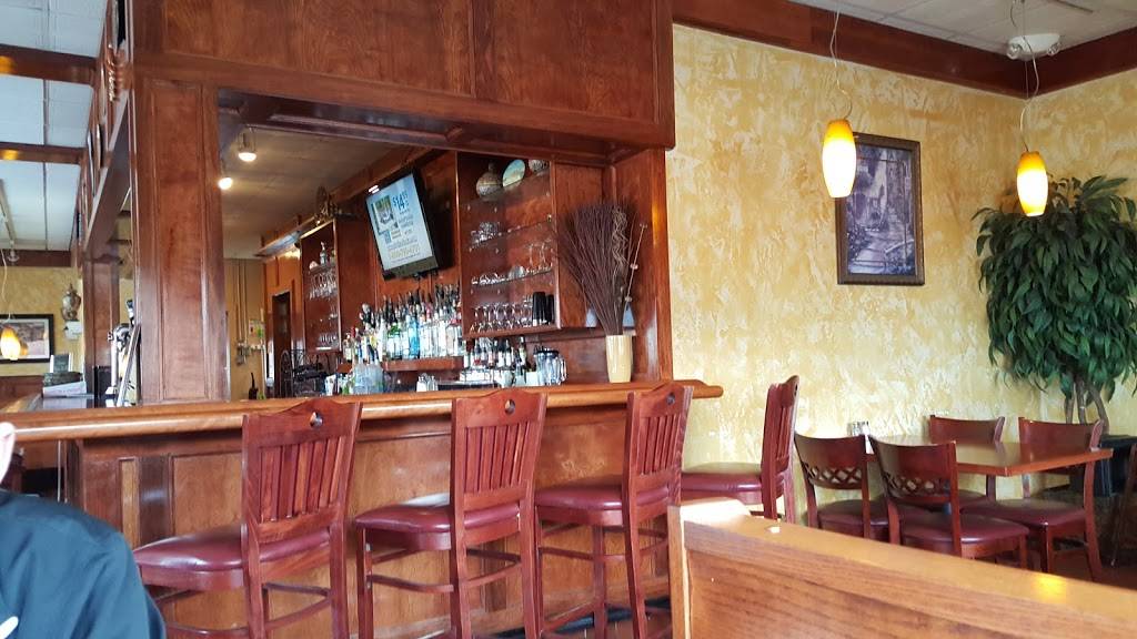 Kostas Restaurant and Bar | restaurant | 429 Wilson St, Brewer, ME 04412, USA | 2079898811 OR +1 207-989-8811