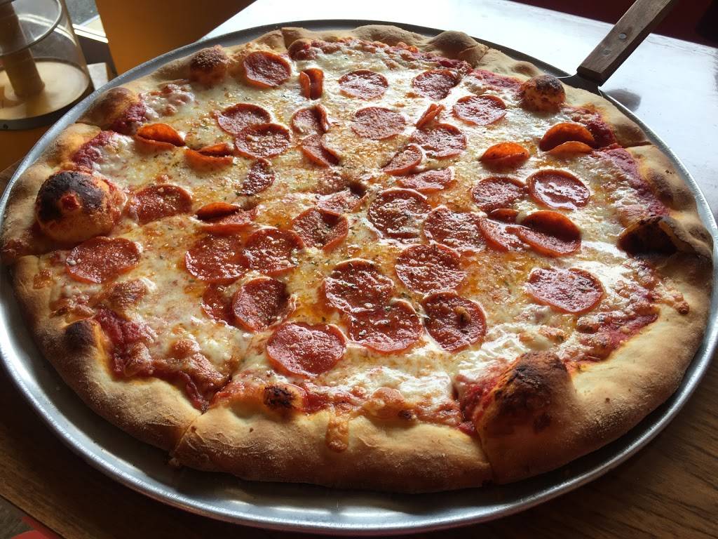 Pizzeria Dei Sapori | restaurant | 300 E Baltimore Pike, West Grove, PA 19390, USA | 6108692221 OR +1 610-869-2221