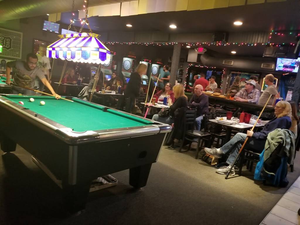 C Js Pub | restaurant | 1027 Schuster Ave, Kalamazoo, MI 49001, USA | 2693420270 OR +1 269-342-0270