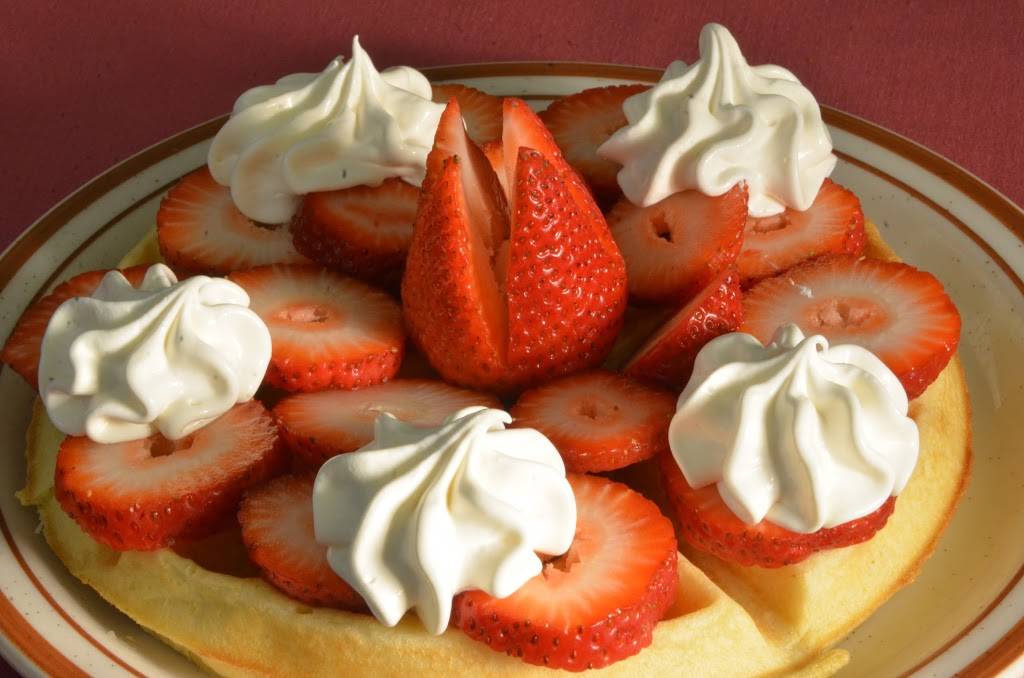 The Lincoln Inn | restaurant | 240 E Lincoln Hwy, DeKalb, IL 60115, USA | 8157562345 OR +1 815-756-2345