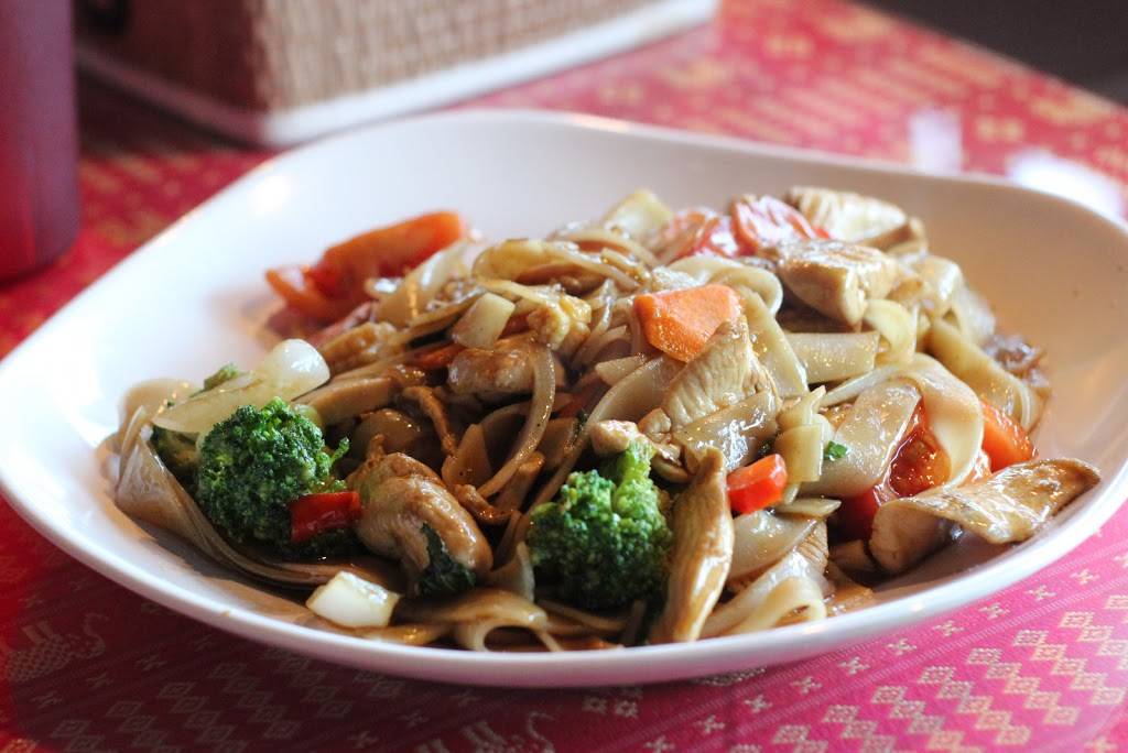 Basil Spice Thai Cuisine | restaurant | 3183 S Grand Blvd, St. Louis, MO 63118, USA | 3145789541 OR +1 314-578-9541