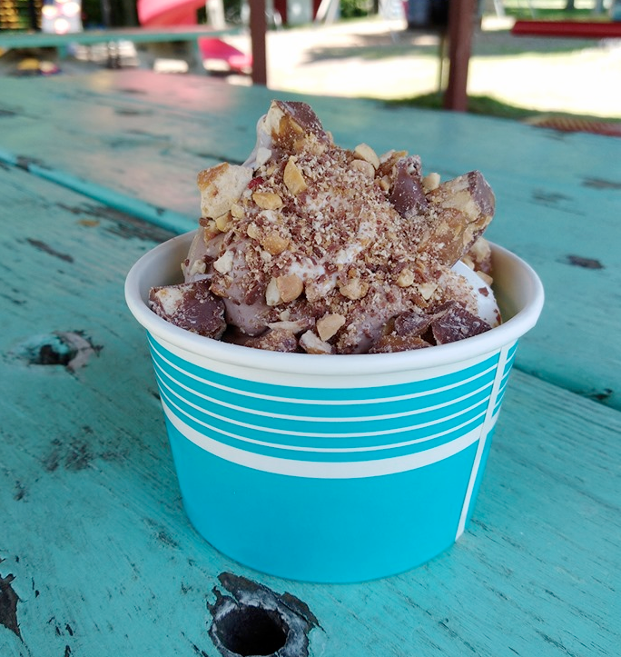 Corner Cone | restaurant | 6515 First St, Lake Ann, MI 49650, USA | 2312761236 OR +1 231-276-1236