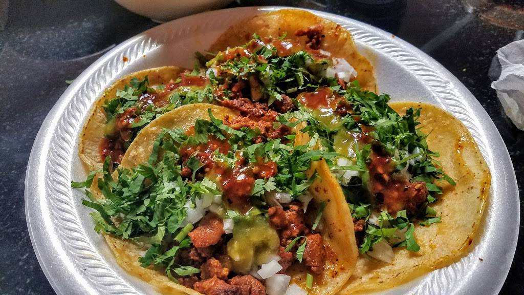 Guajardos Tacos Al Pastor | restaurant | B, 6873, 1703 NW 28th St, Fort Worth, TX 76164, USA | 8176266793 OR +1 817-626-6793