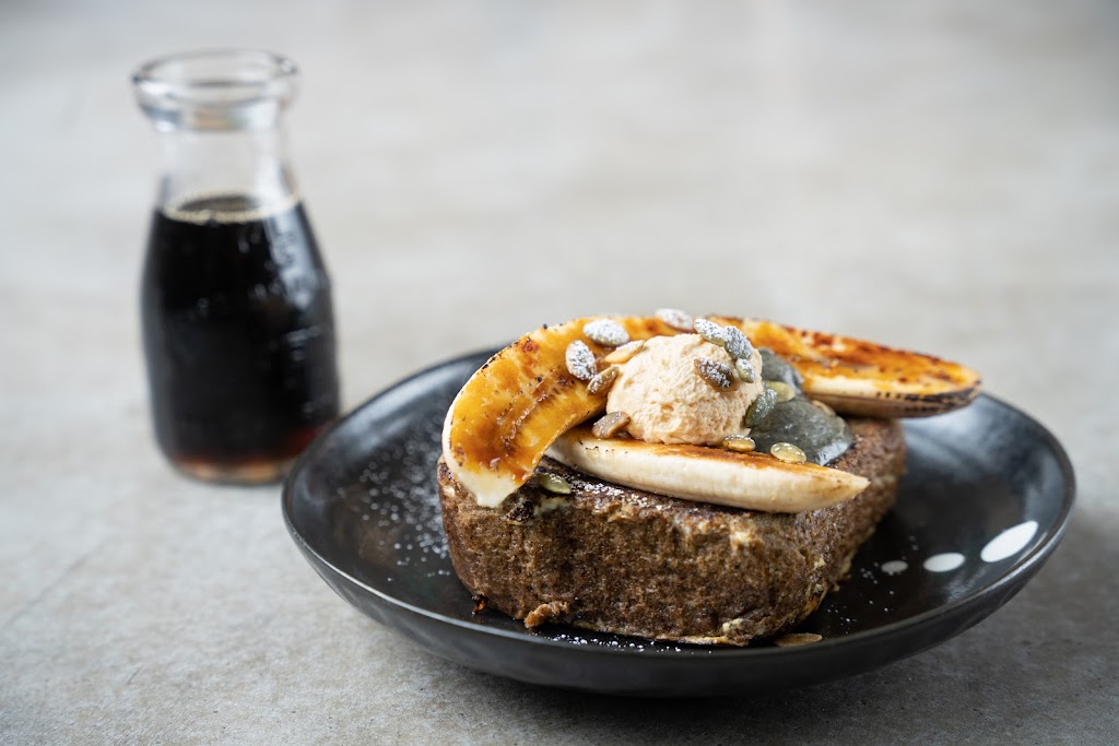 Monarch | restaurant | 146 Metropolitan Ave, Brooklyn, NY 11249, USA | 9179091596 OR +1 917-909-1596