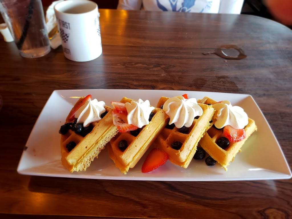 Mitchells Restaurant | restaurant | 6957, 1400 N Cocoa Blvd, Cocoa, FL 32922, USA | 3213382909 OR +1 321-338-2909