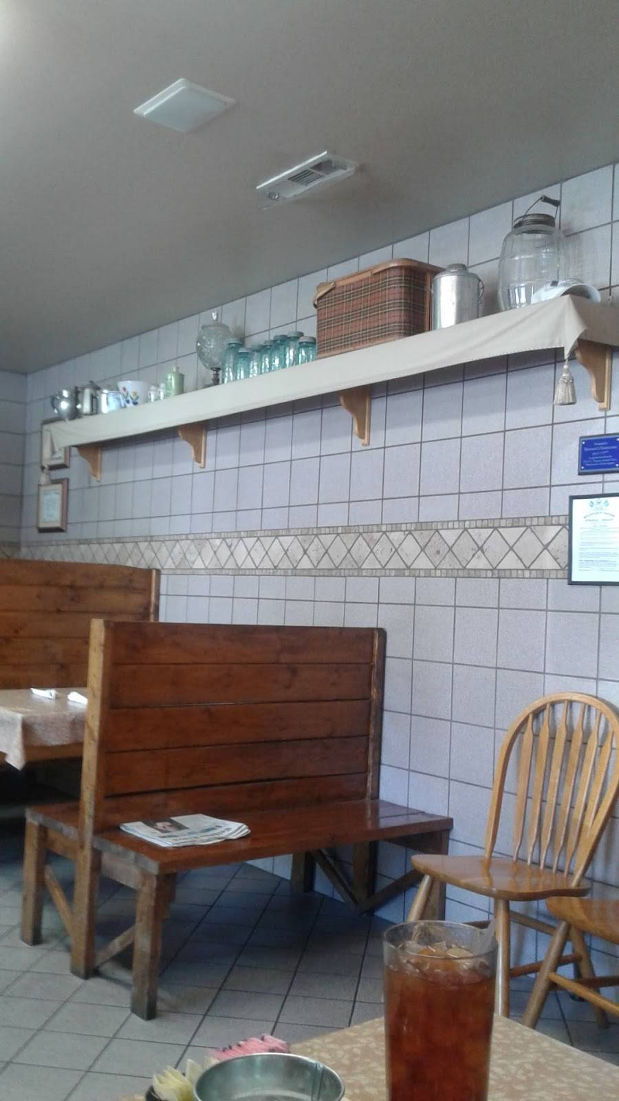 Bowmans Restaurant | restaurant | 868 County Line Rd, Resaca, GA 30735, USA | 7066243255 OR +1 706-624-3255