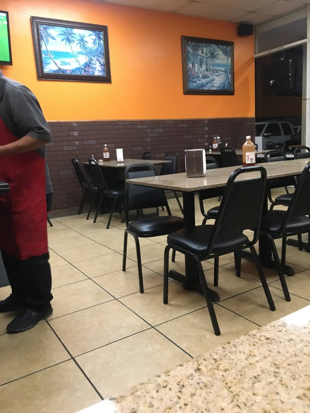 La Tapatia II | restaurant | 1700 E Thompson Blvd, Ventura, CA 93001, USA | 8056433743 OR +1 805-643-3743